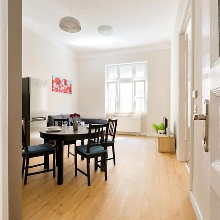 Kresz Geza 29 Westend Station 2 Bedrooms+Living Ac Budapest Luaran gambar