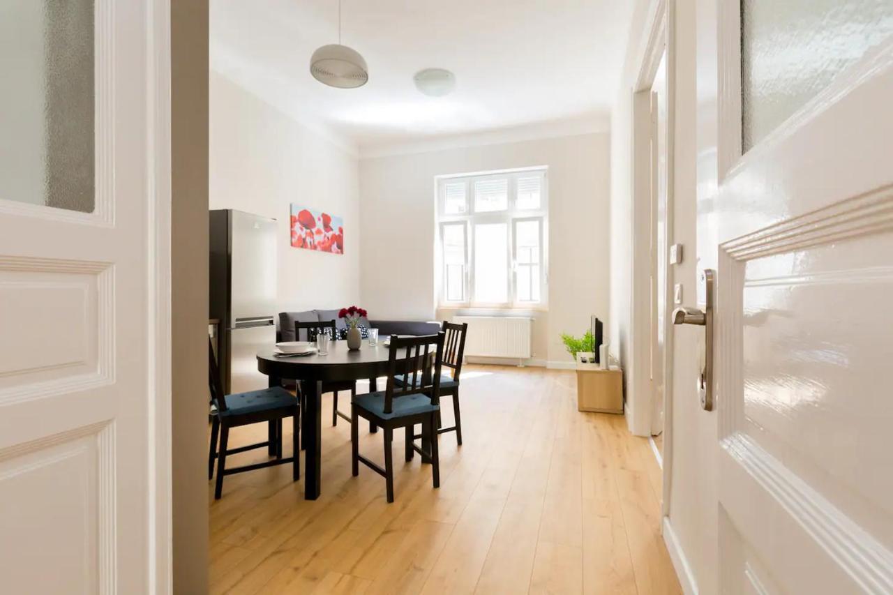 Kresz Geza 29 Westend Station 2 Bedrooms+Living Ac Budapest Luaran gambar