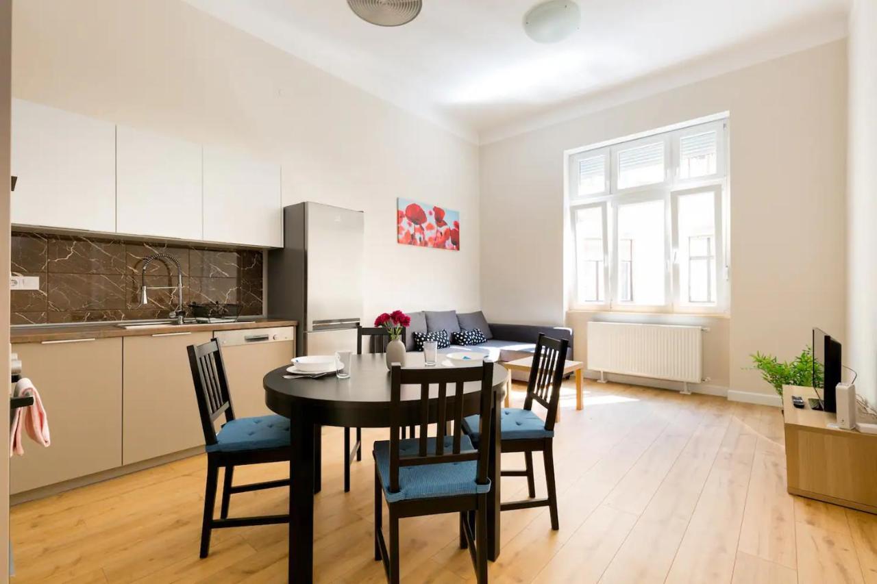 Kresz Geza 29 Westend Station 2 Bedrooms+Living Ac Budapest Luaran gambar